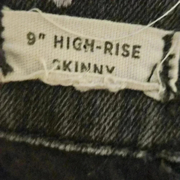 Madewell 9" High Rise Skinny Jeans - Picture 9 of 13